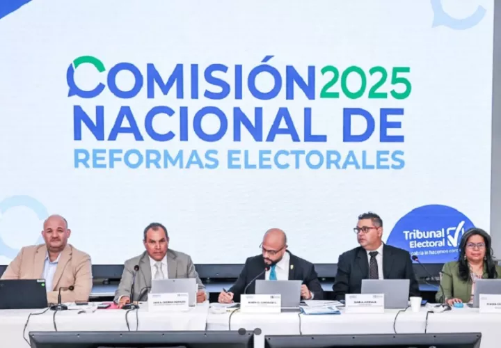 La Comisión de Reformas Electorales se reunió el jueves, luego de dos semanas sin sesión. Foto: Cortesía TE