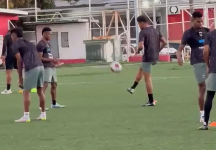 Tauro entrena en el 'Cascarita' Tapia, realiza  su pretemporada. 