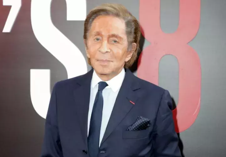 El diseñador de moda Valentino. Foto: EFE / Jason Szenes