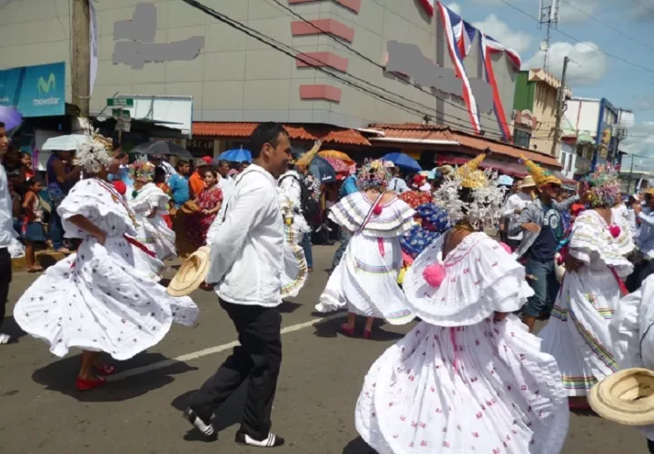 Promotores culturales de la provincia de Veraguas valoraron positivamente la iniciativa, señalando que el uso de plataformas digitales facilita la difusión de eventos y fortalece el trabajo cultural . Foto. Ilustrativa