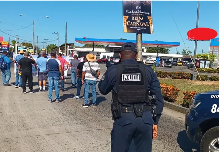 Las autoridades reiteraron el llamado a la ciudadanía a mantener una conducta ordenada, seguir las recomendaciones de seguridad. Foto. Melquíades Vásquez