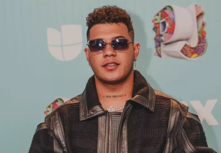'Boza' en los Premios Juventud. Foto: Instagram / @bozamusic