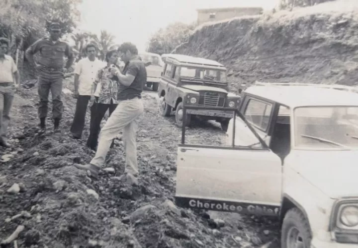 En varias actividades se destacó Kapell, entre estas la construcción de importantes carreteras. Foto: Cortesía
