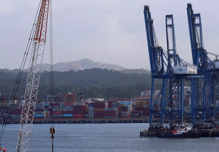 icaza_puertos_0.jpg