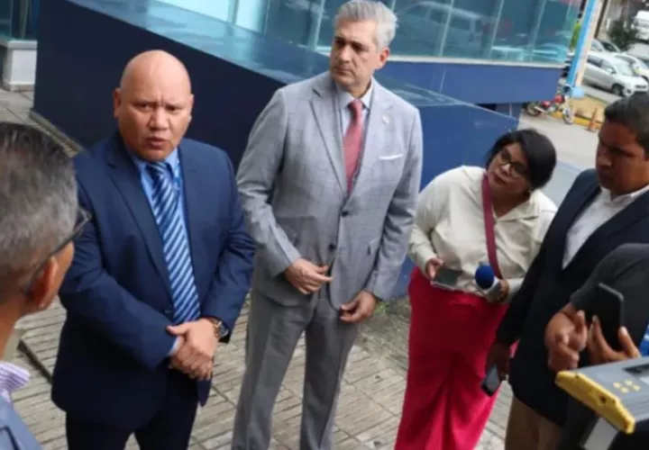 El subdirector de Recursos Humanos, Reinaldo Medina, presentó la denuncia. 