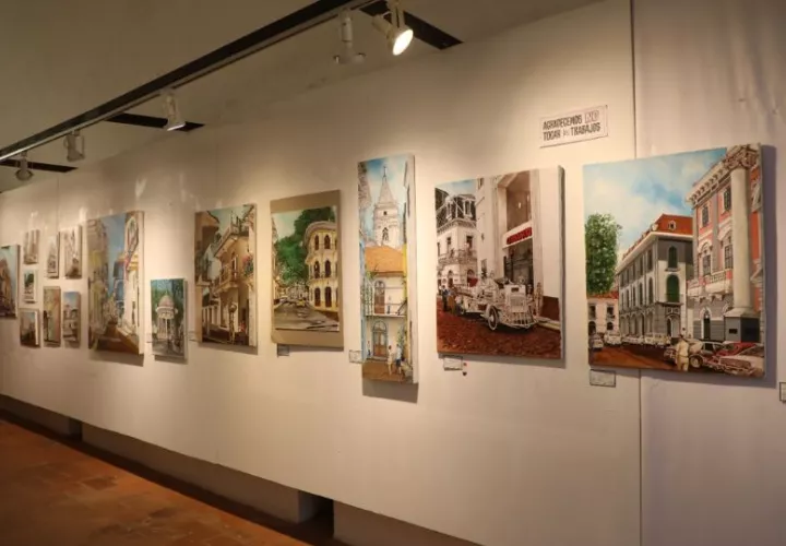 La colección reúne 85 obras realizadas en pintura cerámica y acrílica. Foto: Cortesía