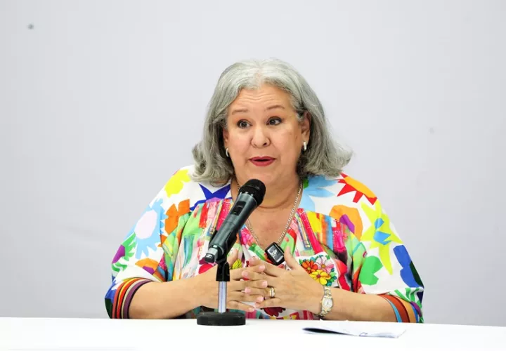 La ministra Beatriz Carles preside la junta directiva de Senniaf. Foto: Cortesía