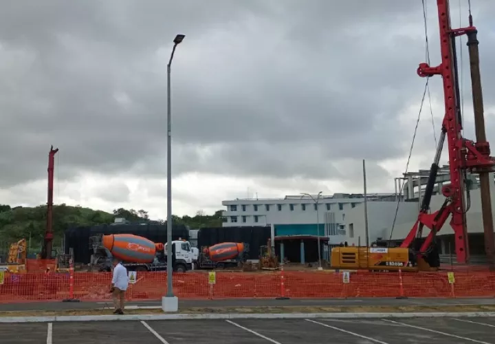 La Ciudad de la Salud cuenta con 39 hectáreas y dentro de estas se construye el nuevo hospital de Instituto Oncológico Nacional.  Pancho Paz