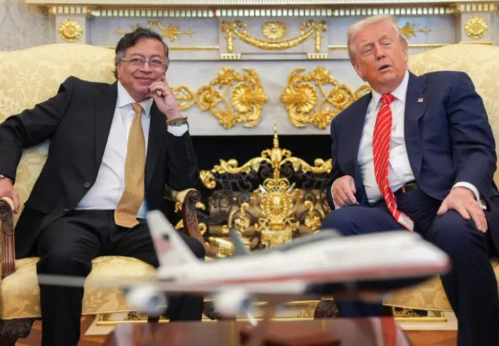 El presidente de Colombia, Gustavo Petro (i), junto a su homólogo de Estados Unidos, Donald Trump. Foto: EFE