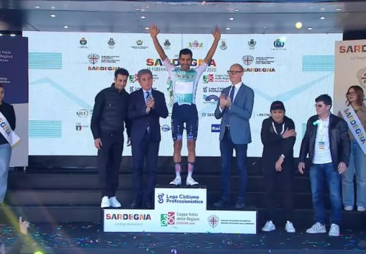 El panameño Roberto González se apoderó del liderato del premio de montaña del Giro Di Sardegna 2026. Foto:  Fepaci