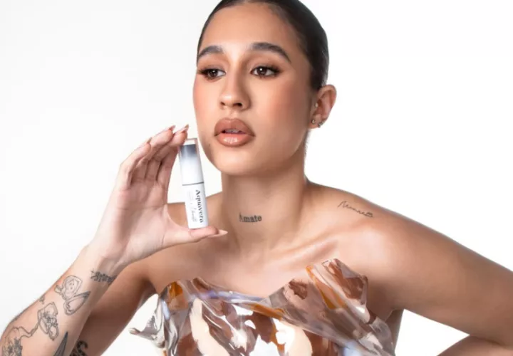 Aliah Maurette. Foto: Instagram / @aquaveracosmetics