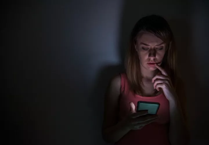 El  47% de las mujeres consultadas  ya se ha sentido espiada mediante diferentes tecnologías. Foto: Cortesía