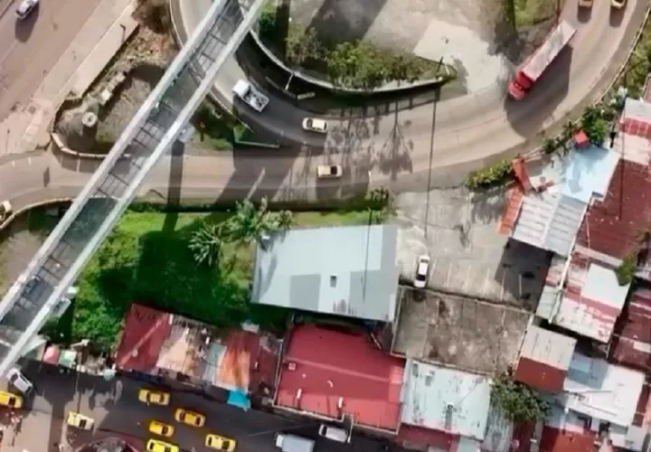 De los 31 locales, la mitad estaba debidamente inscrita, otros presentan morosidad y algunos solamente tienen avisos de operación. Foto. Eric Montenegro