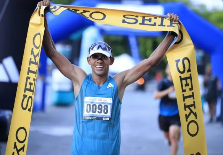 Jorge Castelblanco ganó el año pasado la Maratón Internacional de Panamá. Foto: EFE