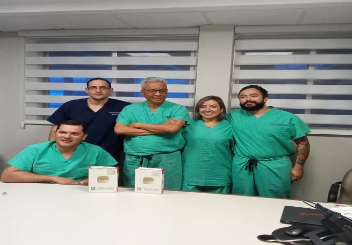 Equipo que realizó la intervención médica.