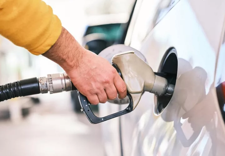 Los nuevos precios del combustible se extenderán hasta el viernes 3 de abril. Foto: Pexels 