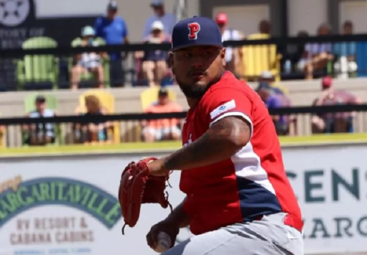 Jaime Barría, lanzador abridor por Panamá ante Canadá. Foto: Fedebeis
