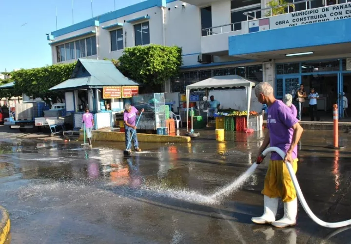 mercado_del_marisco_limpieza_1.jpg
