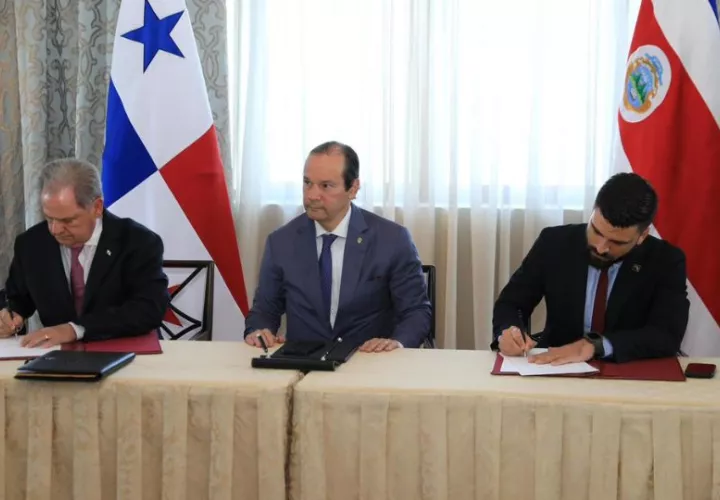 Firma del Memorando de Entendimiento. Foto: Cortesía
