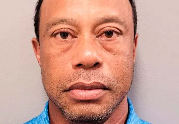 Fotografía publicada por la oficina del condado de Martin en X del golfista Tiger Woods. Foto: EFE / Martin County Sherif 
