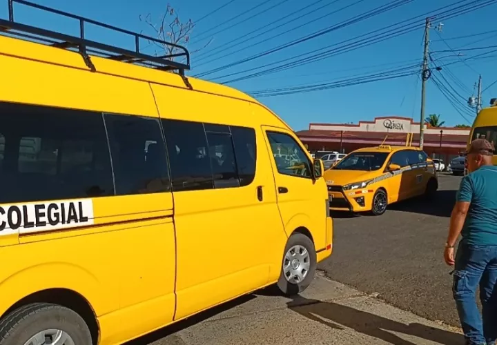 El director regional de la ATTT en Veraguas, Juan Manuel Guevara, indicó que la entidad tomará medidas ante la denuncia presentada por los transportistas.