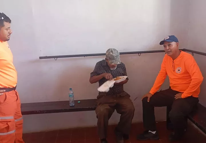Las autoridades reiteraron el llamado a la ciudadanía a reportar de inmediato cualquier caso similar y a extremar las medidas de cuidado con personas en condición vulnerable.