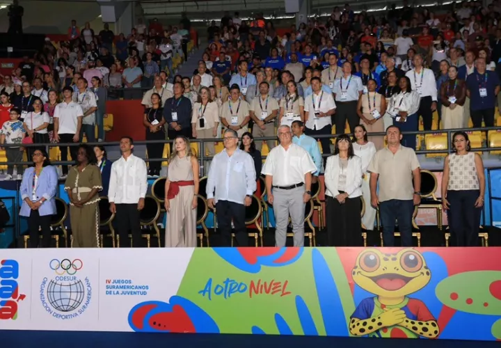 Funcionarios de alto mando durante la ceremonia de clausura. Foto: Cortesía