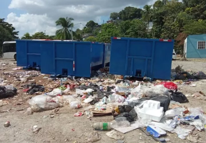 Se colocaron contenedores de basura en San Miguelito. Foto: Archivo