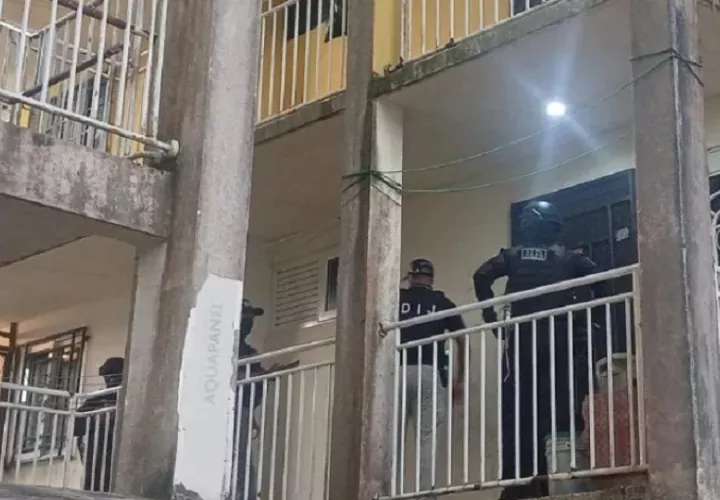 Se logró el decomiso de un arma de fuego, cuatro proveedores (cartuchos) y más de 50 municiones de armas de fuego. Foto. Diómedes Sánchez