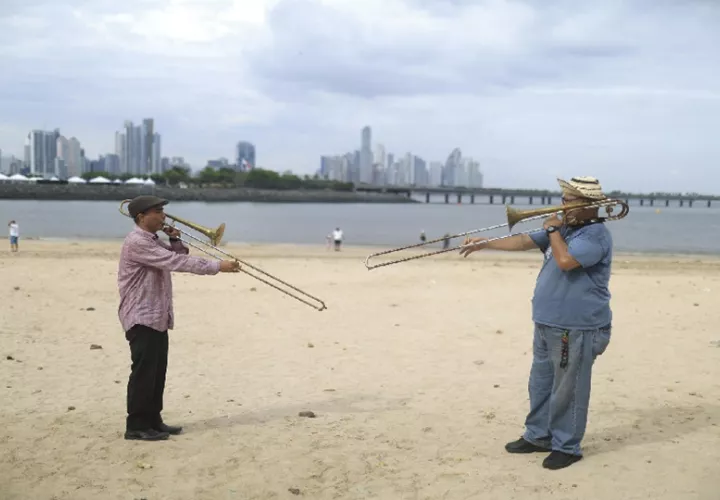 Músicos recordaron a  Willy Colón. Foto: EFE