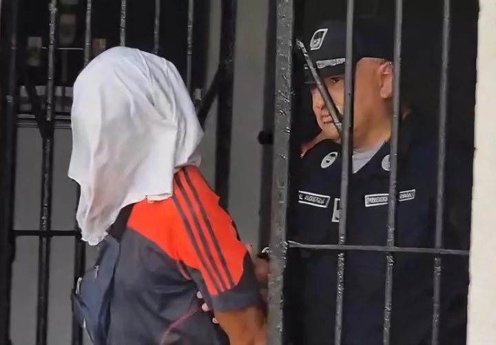 El implicado ha sido puesto en manos de las autoridades competentes con el fin de presentarlo ante un Juez de Garantías. Foto. PN