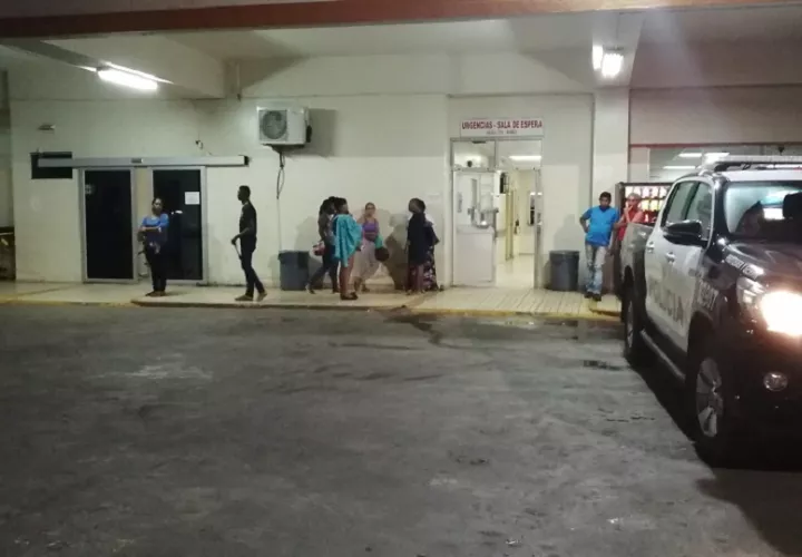 Una ronda policial ubicó cerca del cementerio municipal de Barrio Colón un vehículo que podría estar relacionado con este tiroteo.