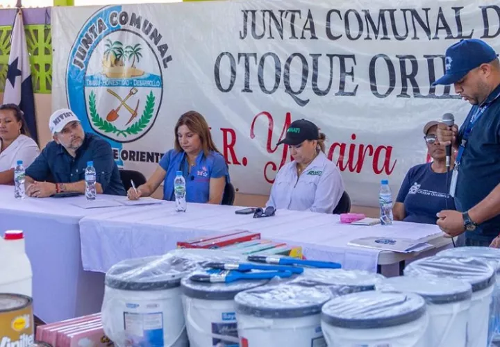 Durante la visita. Cortesía