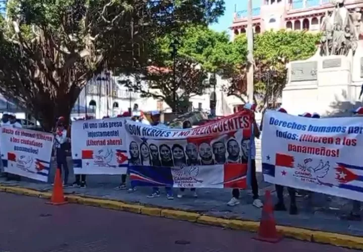 protesta_panamenos_cuba_1.jpg