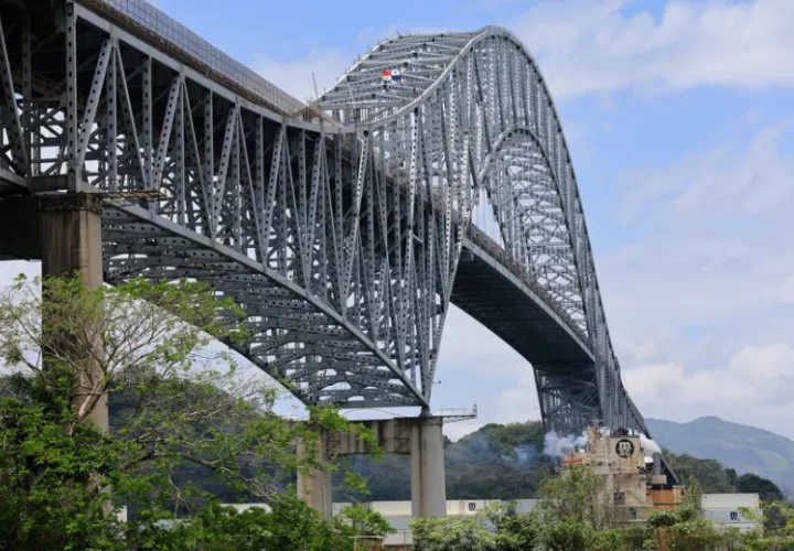 El puente de las Américas. Foto: EFE