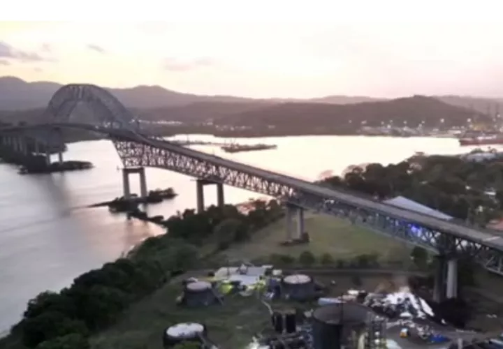 Se ordenó el cierre del puente. Foto tomada Medcom