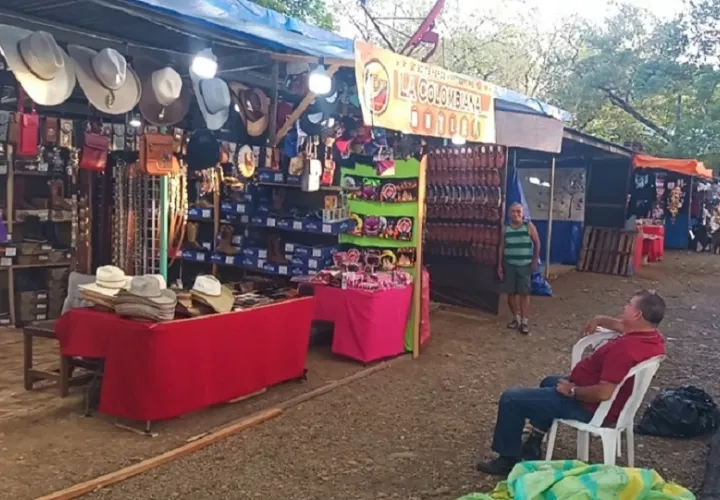 La Feria de Veraguas se consolida como uno de los eventos más importantes de la región, promoviendo la integración familiar y el crecimiento económico local. Foto. Melquíades Vásquez