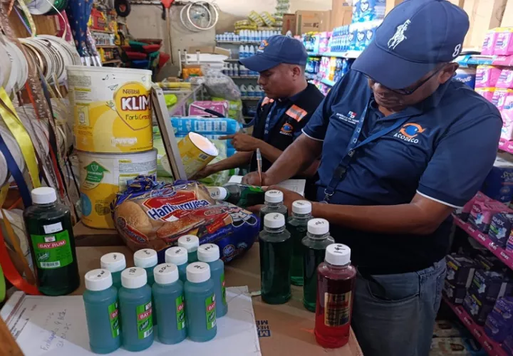 Sancionan a empresas por incumplir leyes de consumo.