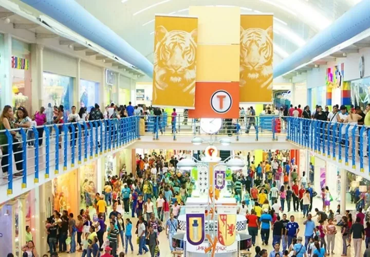El mall hace las adecuaciones de manera inmediata. 