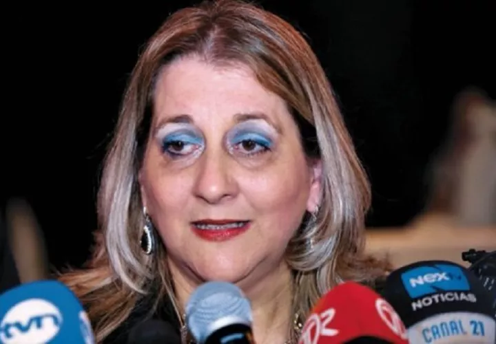 angela_russo-_1.jpg