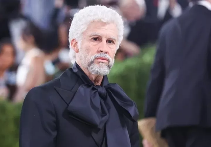 Bad Bunny a su llegada a la Met Gala con un diseño de Zara. Foto: EFE / EPA / Sarah Yenesel
