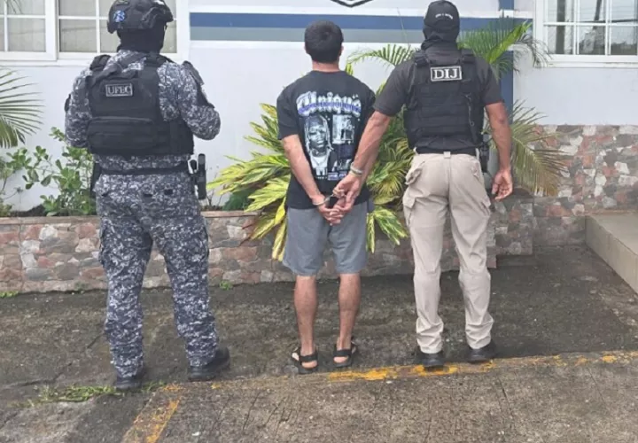 El indiciado mantiene antecedentes penales por delitos relacionados con drogas y violencia doméstica. Foto. PN