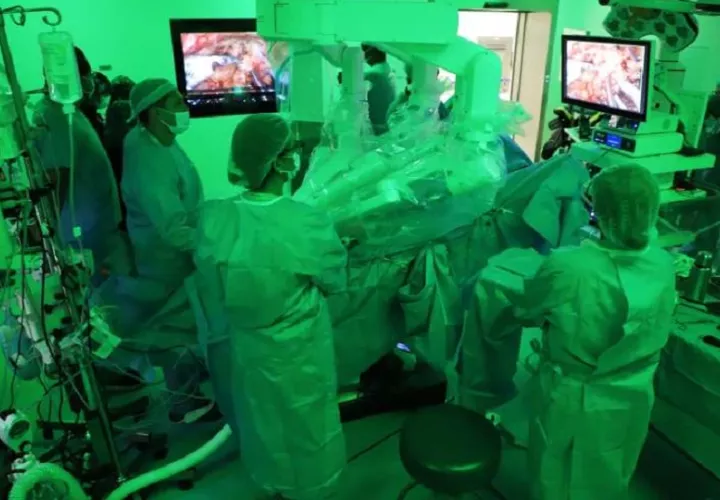 La Caja de Seguro Social cuenta ahora con cinco sistemas robóticos en operación. Foto CSS