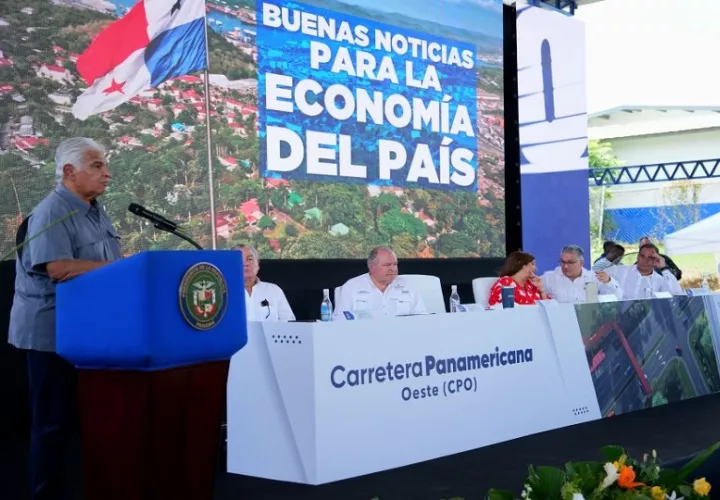 El presidente José Raúl Mulino y el ministro José Luis Andrade impulsan proyectos del MOP para mejorar la infraestructura nacional.