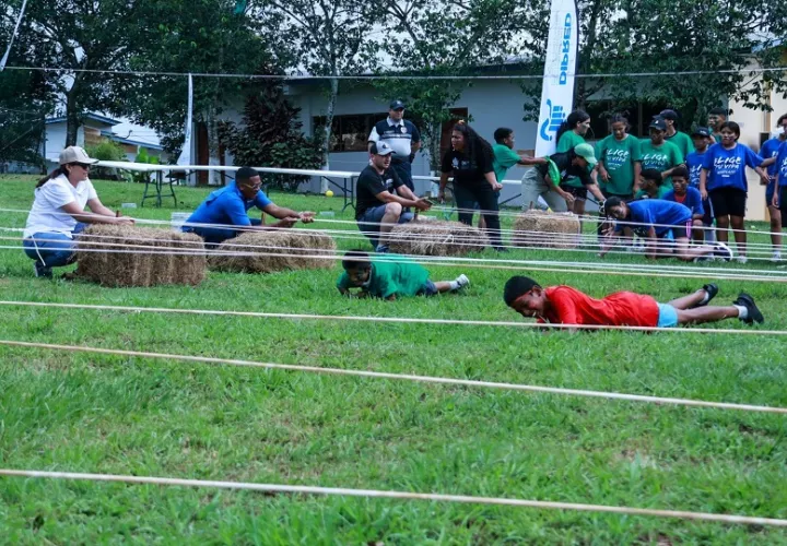 Los jóvenes en el campamento son agrupados en patrullas, identificadas por colores, durante cuatro días. Cortesía