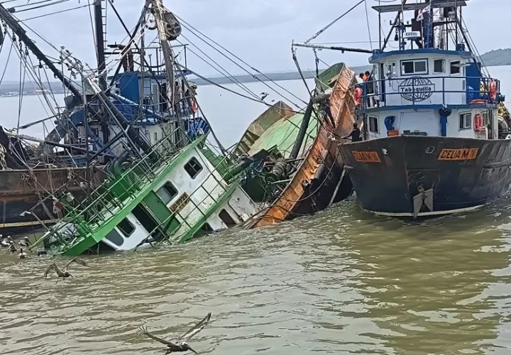 embarcacion_puerto_caimito_0.jpg