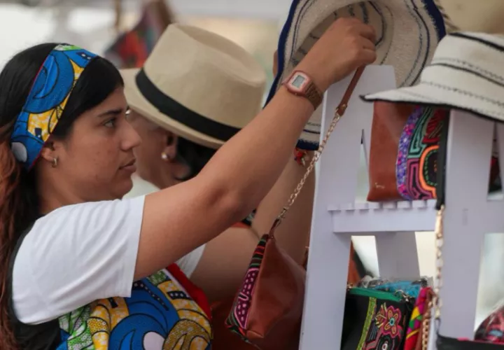 El mercadito incluye una programación inspirada en el Mes de la Etnia Negra. Foto: Cortesía
