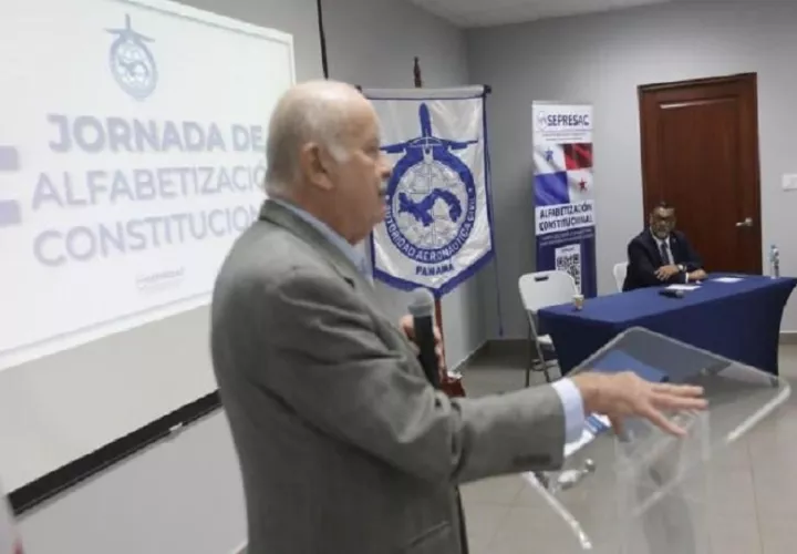 Miguel Antonio Bernal, coordinador de la Secretaría Presidencial.