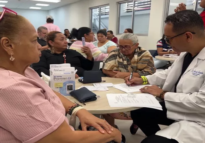 Clínica de diabetes de San Antonio refuerza atención integral a los pacientes para reforzar el autocontrol y el seguimiento de la enfermedad.