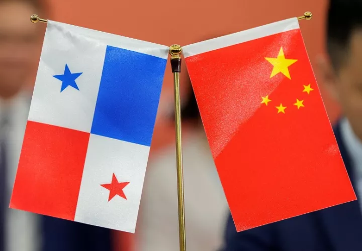 Mulino reafirma soberanía y niega presiones externas en relación con China.